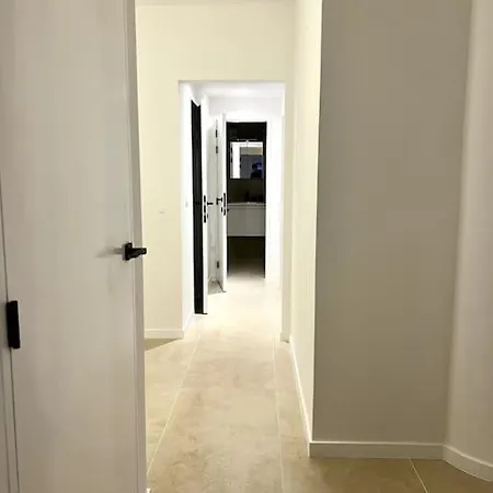 Luxury 2 Bedroom In The Heart Of *