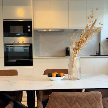 Luxury 2 Bedroom In The Heart Of