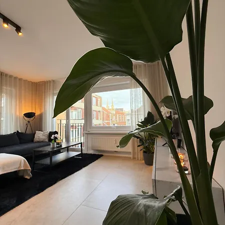 Luxury 2 Bedroom In The Heart Of *